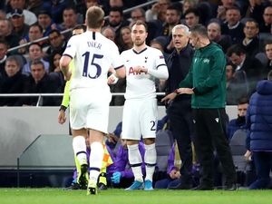 Tak Enak Hati, Mourinho Minta Maaf ke Eric Dier atas Pergantian di Babak I
