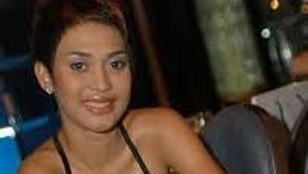 Karen Pooroe Indonesian Idol