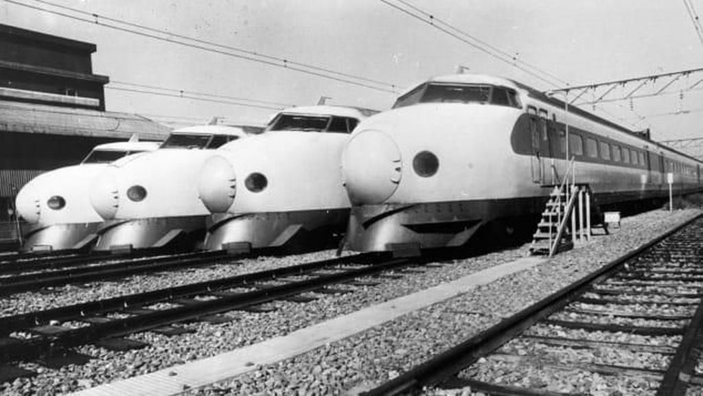 Sejarah Berjayanya Shinkansen dalam Foto