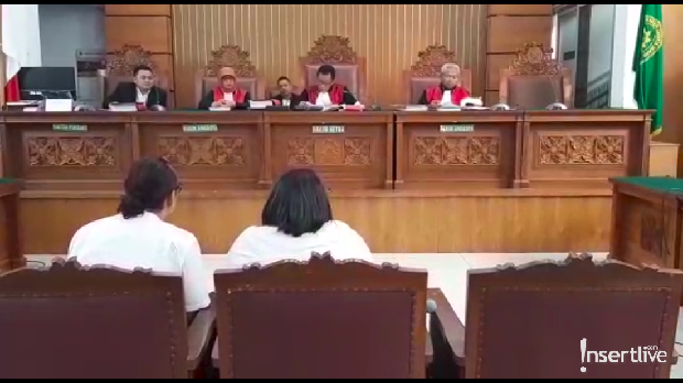 Sidang putusan Nunung dan Iyan Sambiran