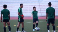 Laga melawan Singapura akan dihelat di Rizal Memorial Stadium, Kamis (28/11).