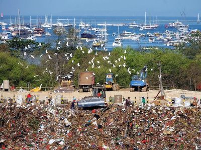 Ancaman Mengerikan Sampah Plastik di Pulau Dewata