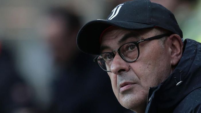 BERGAMO, ITALY - NOVEMBER 23: Juventus coach Maurizio Sarri looks on during the Serie A match between Atalanta BC and Juventus at Gewiss Stadium on November 23, 2019 in Bergamo, Italy. (Photo by Emilio Andreoli/Getty Images)