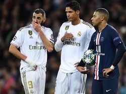 Real Madrid menjamu PSG di Santiago Bernabeu untuk melakoni matchday 5 Liga Champions, Rabu (27/11/2019) dinihari WIB. Duel Madrid vs Paris St. Germain itu berlangsung sengit sehingga berkesudahan seri 2-2. David Ramos/Getty Images.