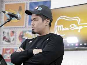 Bams Buka Suara soal Kabar Istri Selingkuh dengan Sang Ayah Bams Buka Suara soal Kabar Istri Selingkuh dengan Sang Ayah