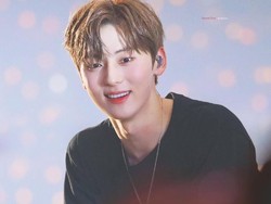 Perawatan Kulit Idol Korea Hwang Minhyun yang Dikenal Punya Wajah Bening