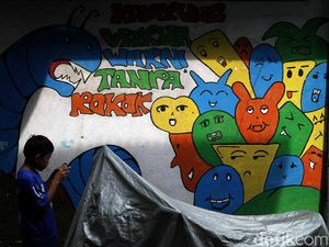 Potret Kampung Warna-warni dan Bebas Asap Rokok di Ibu Kota