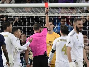 Kartu Merah Dicabut, Courtois: Aku Beruntung!