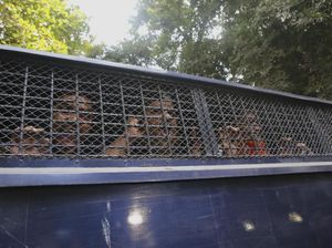 Bangladesh Vonis Mati 7 Militan terkait Serangan Kafe yang Tewaskan 22 Orang Bangladesh Vonis Mati 7 Militan terkait Serangan Kafe yang Tewaskan 22 Orang