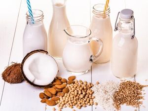 Tak Kalah dari Susu Sapi, 5 Susu Nabati ini Juga Enak dan Menyehatkan Tak Kalah dari Susu Sapi, 5 Susu Nabati ini Juga Enak dan Menyehatkan