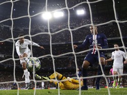 PSG langsung merespons dengan menciptakan dua gol dalam waktu tiga menit. Mbappe mencetak gol balasan tim tamu setelah memaksimalkan kesalahan Raphael Varane dan Courtois untuk menipiskan skor 1-2 di menit ke-81. Manu Fernandez/AP Photo.