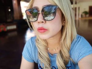 Tampil Modis, Wanita Pirang Ini Tak Gengsi Jualan Gudeg di Jogja Tampil Modis, Wanita Pirang Ini Tak Gengsi Jualan Gudeg di Jogja