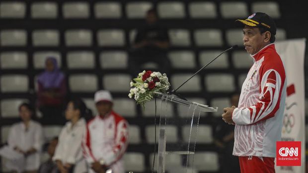 Menpora, Zainudin Amali saat memimpin upacara pengukuhan kontingen atlet Indonesia untuk SEA Games 2019 di Hall Bola Basket, GBK, Jakarta, Rabu, 27 November 2019. CNN Indonesia/Bisma Septalisma