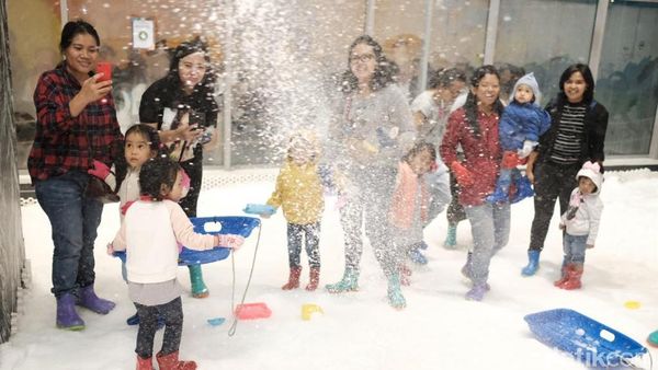 Potret Trans Studio Cibubur Disambangi Siswa Playgroup Bekasi, Seru!