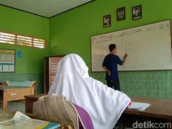 Waduh.. SDN 3 Karangwuni Cirebon Hanya Miliki 26 Siswa