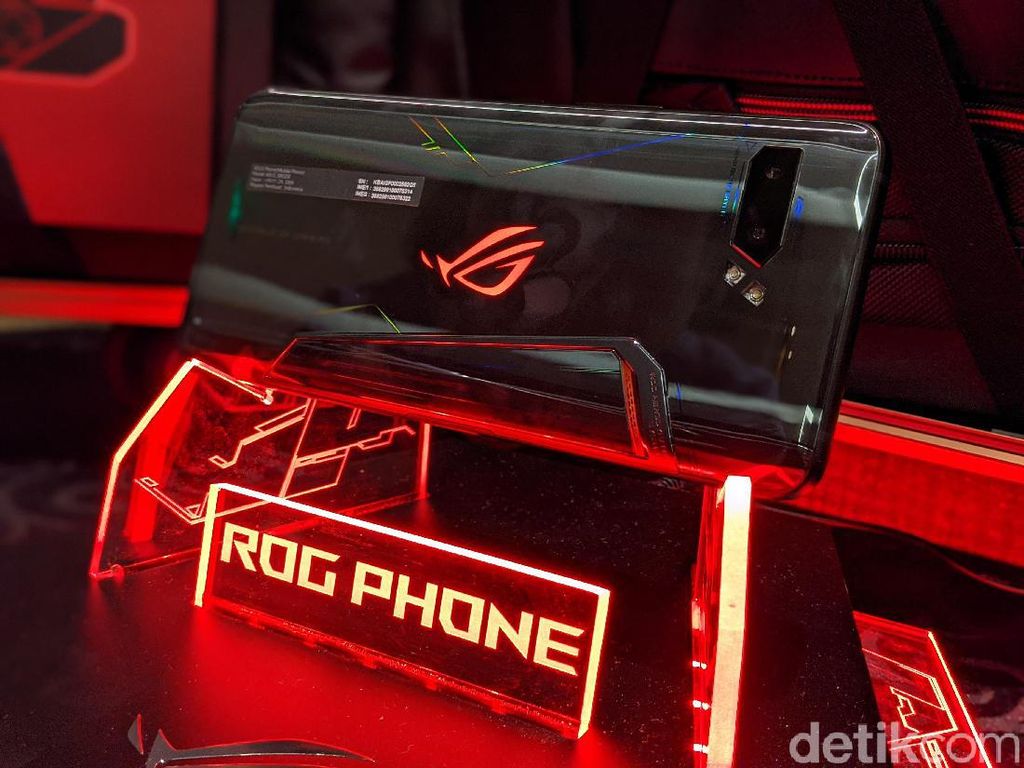 Asus Klaim ROG Phone Satu-satunya Ponsel Gaming
