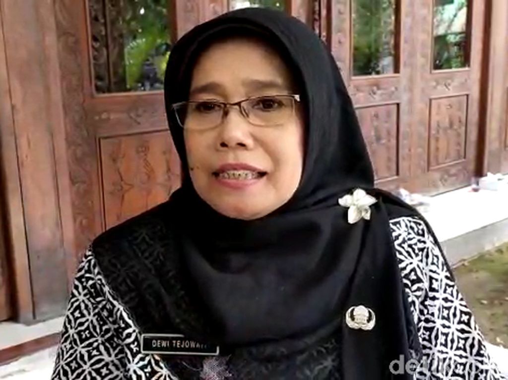 Pencemaran Bengawan Solo, Pemkab Blora Akui Tak Bisa Ambil Tindakan Pencemaran Bengawan Solo, Pemkab Blora Akui Tak Bisa Ambil Tindakan