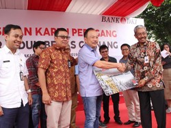 Bank DKI Tawarkan Kredit Mikro ke Pedagang Pasar Induk Beras Cipinang