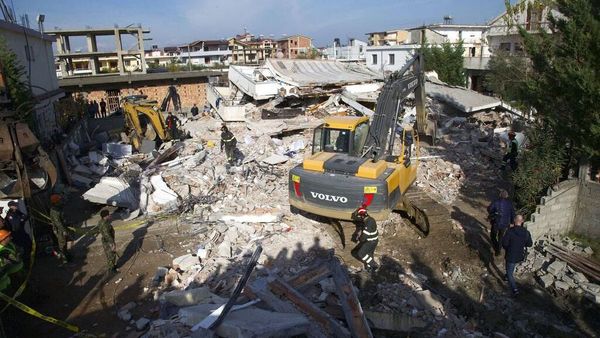 Evakuasi Korban Terus Berlangsung Dua Hari Usai Gempa di Albania