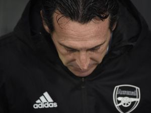 Arsenal Bersiap Mendepak Unai Emery