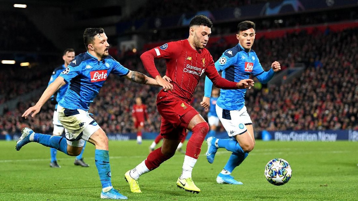 LIverpool diredam Napoli di Anfield. (Foto: Michael Regan/Getty Images)