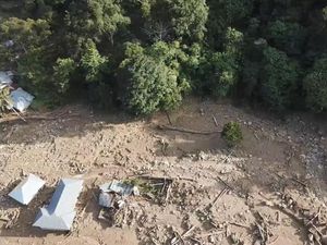 Anak-anak Korban Banjir Solok Selatan Butuh Bantuan Perlengkapan Sekolah