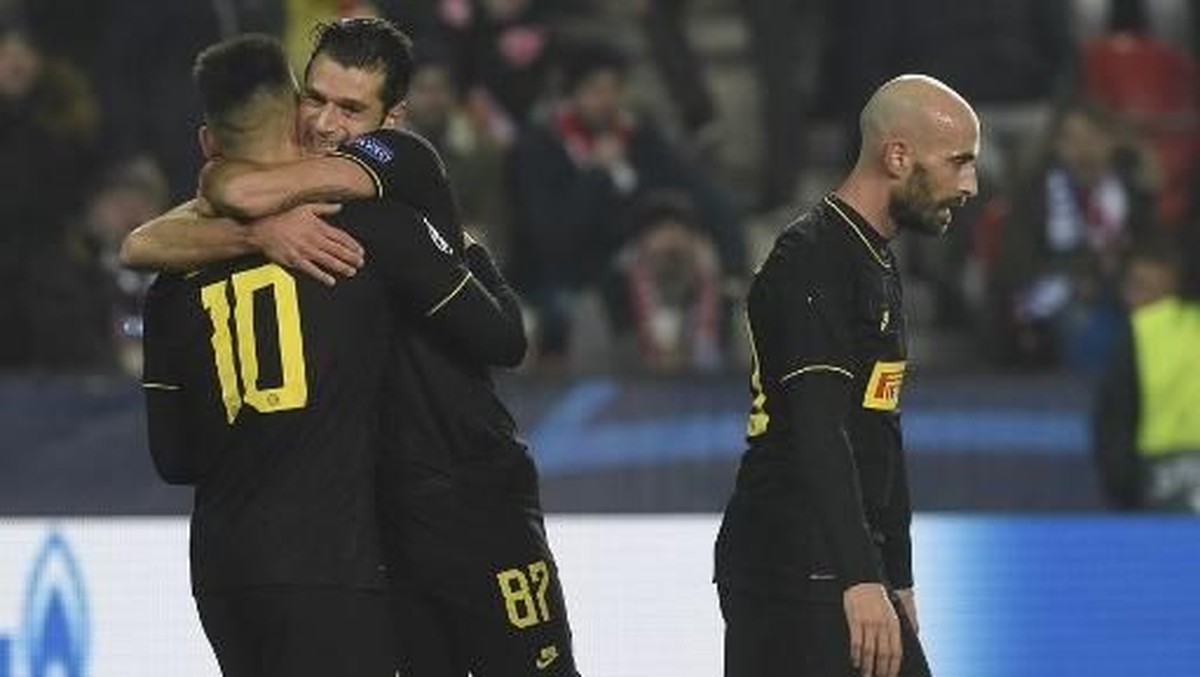 Inter Milan atasi Slavia Praha 3-1. (Foto: Michal CIZEK/AFP)