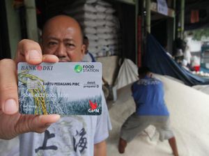 Pedagang Beras Cipinang Dapat Kartu Sakti dari Bank DKI