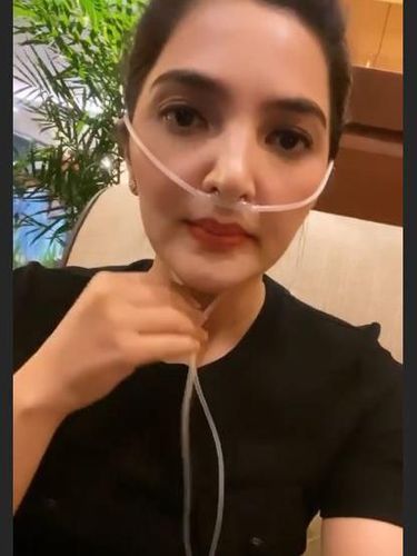 Ashanty pakai selang oksigen saat nonton Frozen 2