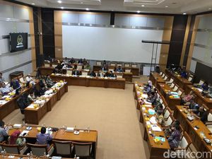 Rapat Panja Selesai, Biaya Haji 2020 akan Dibahas DPR Bareng Menteri Agama Rapat Panja Selesai, Biaya Haji 2020 akan Dibahas DPR Bareng Menteri Agama