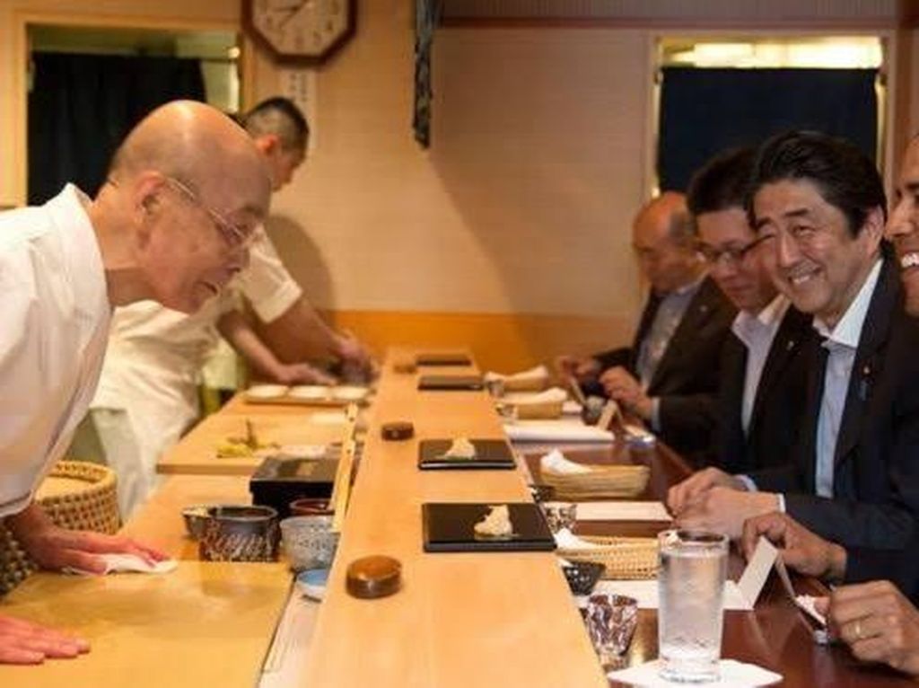 5 Fakta Resto Sushi Sukiyabashi Jiro yang Dicoret dari Michelin Guide 5 Fakta Resto Sushi Sukiyabashi Jiro yang Dicoret dari Michelin Guide