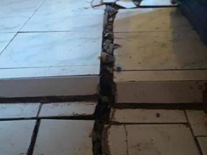 Rumah Terdampak Retakan Tanah, Warga Balewangi Garut Mengungsi