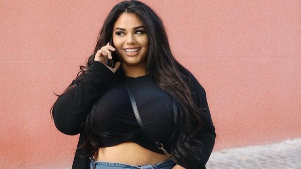 Potret Wanita yang Di-bully Menjijikkan Kini Sukses Jadi Model Gemuk