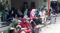 Potret Membludaknya Pasien yang Berobat ke Ningsih Tinampi