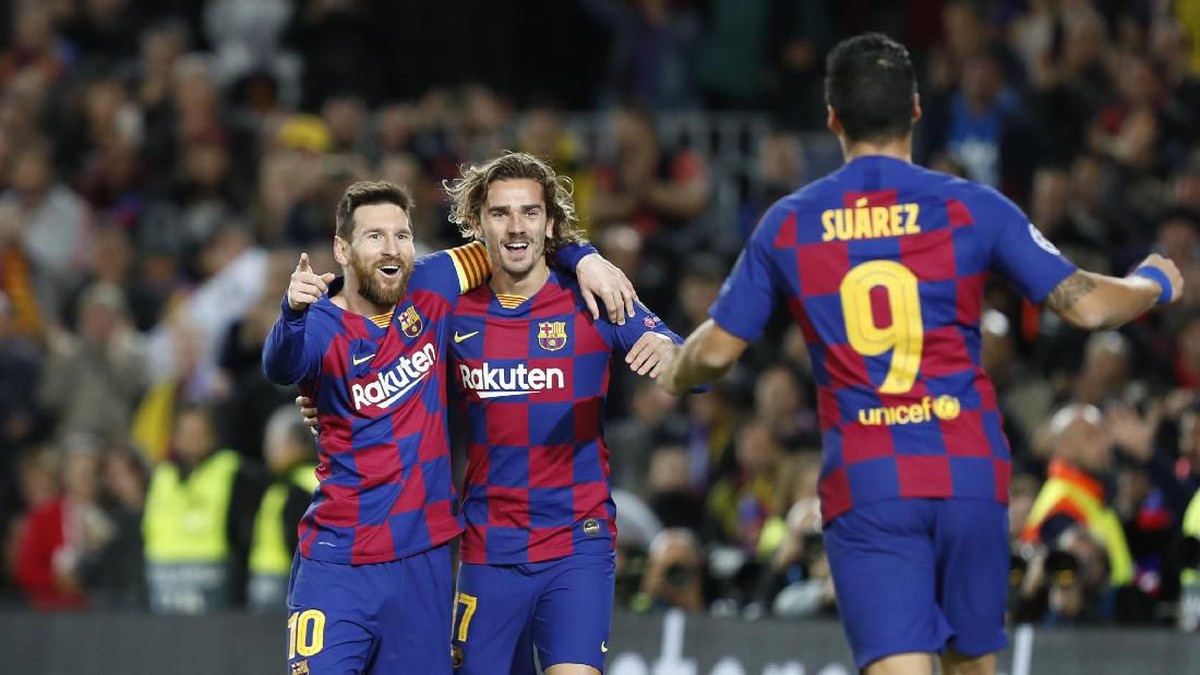 Barcelona lolos ke babak 16 besar. (Foto: Joan Monfort/AP Photo)