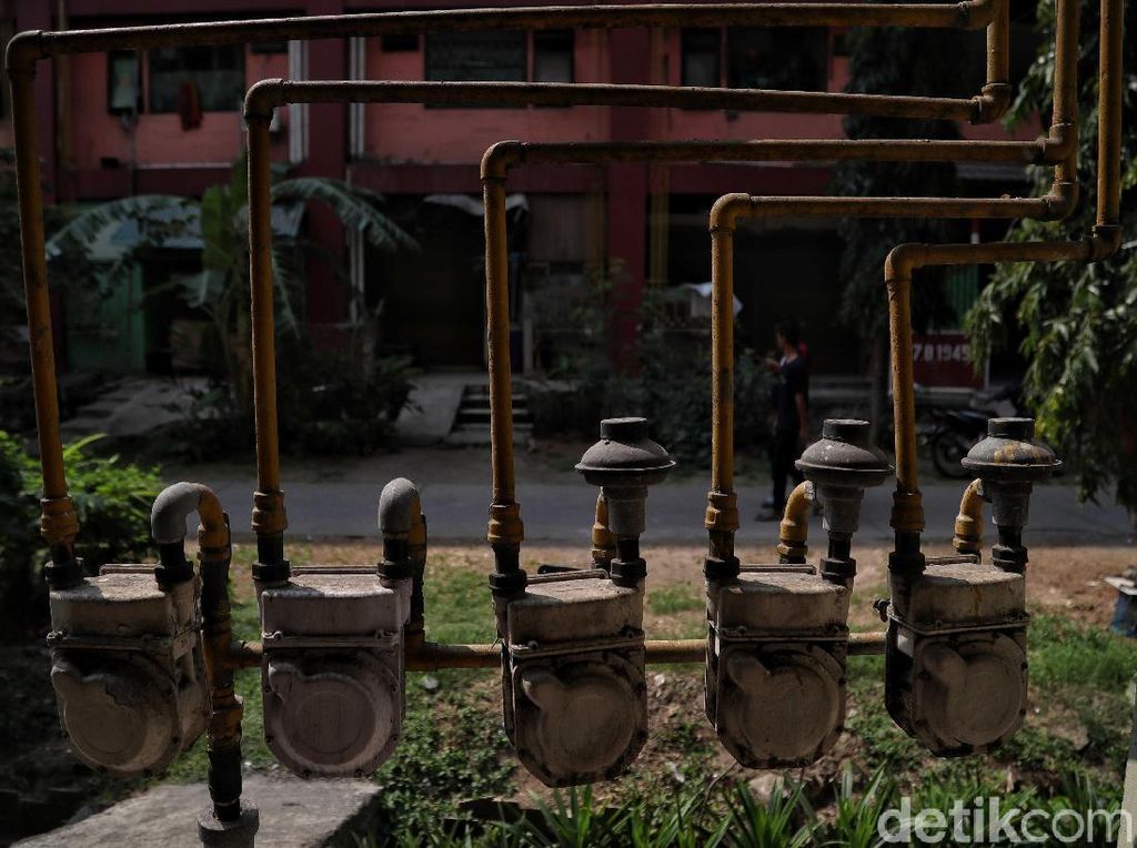 Menperin Sebut Harga Gas Industri Tak Ikuti Aturan Main Menperin Sebut Harga Gas Industri Tak Ikuti Aturan Main