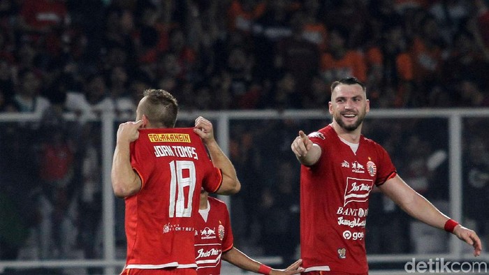 Persija Jakarta mendapatkan kado di hari ulang tahun dengan mengalahkan Persipura Jayapura dengan skor 1-0. Gol itu dicetak oleh Joan Tomas. Pertandingan lanjutan Liga 1 antara Persija vs Persipura digelar di Stadion Utama Gelora Bung Karno (SUGBK), Kamis (28/11/2019).