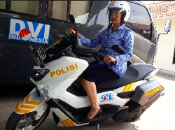 PNS Polres Brebes Ciptakan Ambulance Motor untuk Terobos Jalur Macet