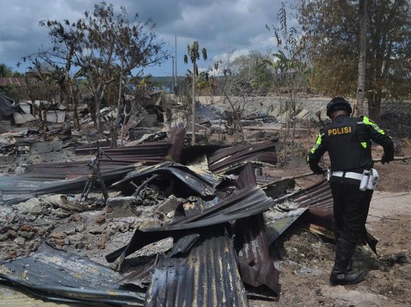 25 Rumah di Buton Dibakar Akibat Ribut 2 Pemuda