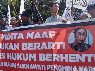 Aliansi Umat Islam Surabaya Tuntut Sukmawati Diadili