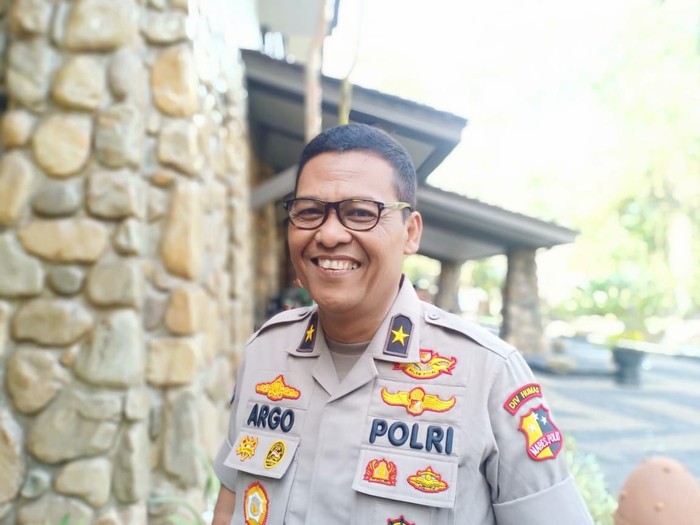 Habil Marati Nilai Vonis 1 Tahun Bui untuk Hibur Polisi, Ini Respons Polri Habil Marati Nilai Vonis 1 Tahun Bui untuk Hibur Polisi, Ini Respons Polri