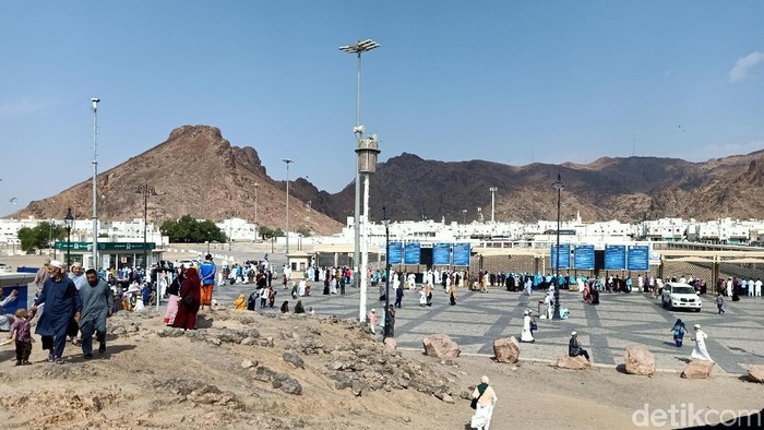 Jabal Uhud di Madinah