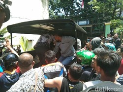 Selain Gagal Curi Motor, Pria Ini Juga Babak Belur Dihajar Warga