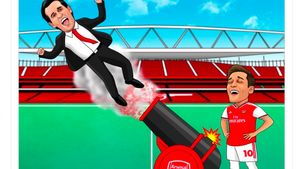 Meme Unai Emery Dipecat Arsenal Bikin Ozil Bahagia