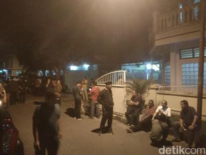 Jasad Hakim PN Medan Diautopsi di RS Bhayangkara, Kerabat-Keluarga Datang