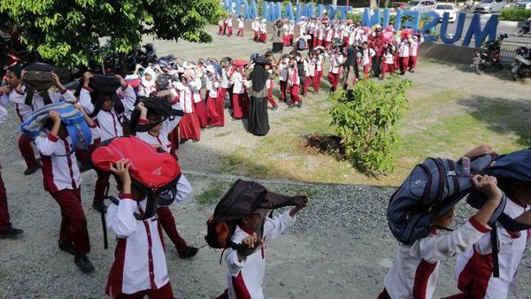 Ribuan Siswa Sekolah di Aceh Ikuti Simulasi Evakuasi Bencana
