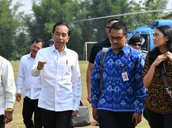Jokowi soal Stuck 30 Menit: Bukan Macet Hahaha, Itu Berhenti di Casablanca
