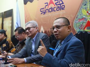 Diskusi Bola Liar Amandemen Konstitusi