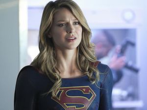Bintang Supergirl Ngaku Jadi Korban Kekerasan sampai Nyaris Meninggal