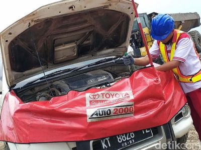 Perawatan Mobil Tambang di Kalimantan